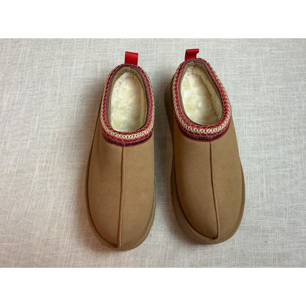 Women’s Fleece Lined House Slippers Cozy Indoor Slip On Shoes Size 10 NIB